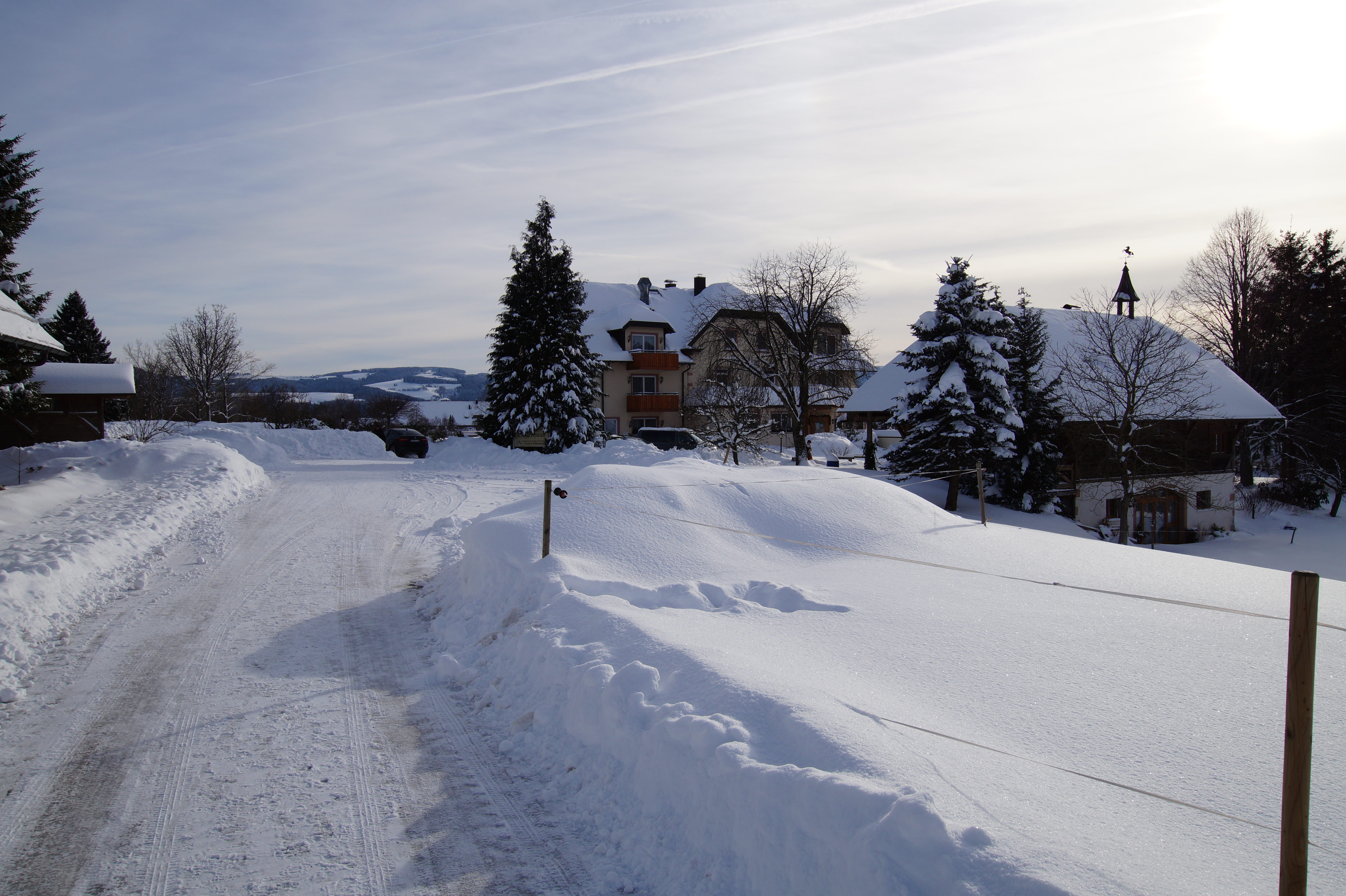 Außenansicht Hotel Jägerhaus im Schnee